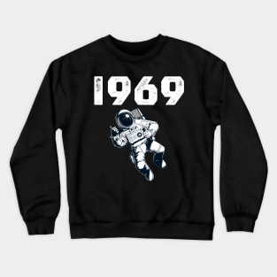 Apollo 11 Landing 51st Anniversary Man on the Moon - 1969 2020 DREAMS COME TRUE Crewneck Sweatshirt